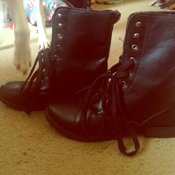 Black army boots