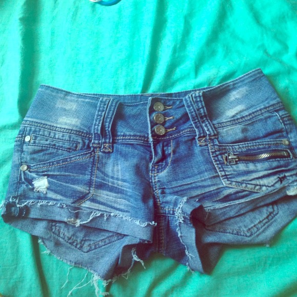 Almost Famous Jean shorts