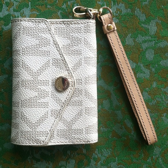 Michael Kors • Wristlet (And iPhone 4 carrier)
