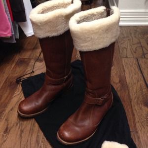 UGG Leather Riding Boots 7.5. Great Condition!!!!