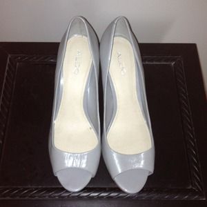 Aldo grey peep toe heels