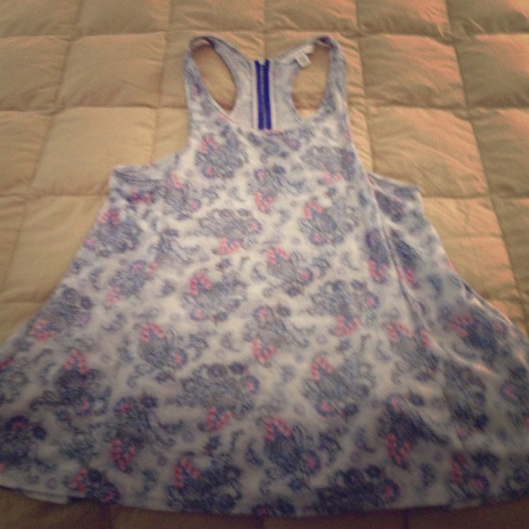 AE tank NWOT