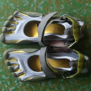 Vibram "FiveFinger" Sprint Shoe
