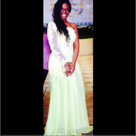other Dresses & Skirts - ‼️Selling prom dress‼️ Need to sell❗️(reasonable)