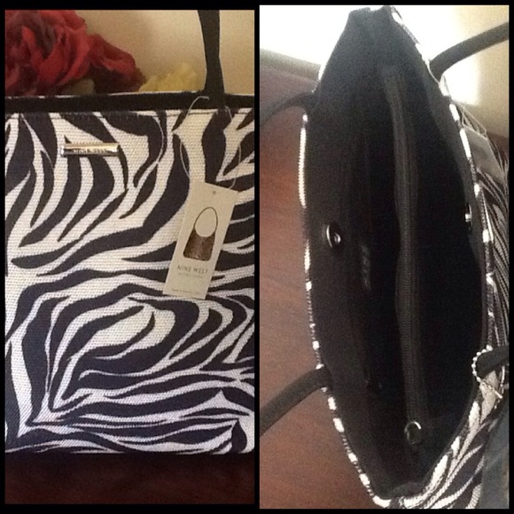 🌺HOST PICK🌺Nine West Zebra Pattern Handbag. - Picture 4 of 4
