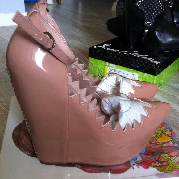 Jeffrey Campbell blush wedges sz 10