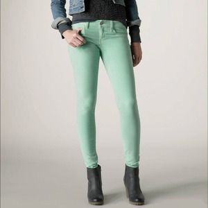 Mint Jeans