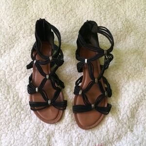 Cool strappy black sandals