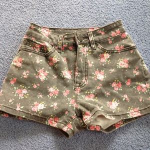 BDG high waisted flower shorts