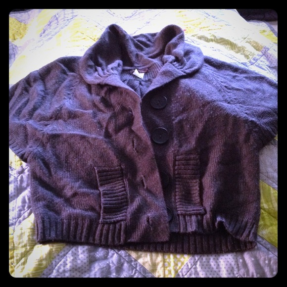 Half sweater with loose collar