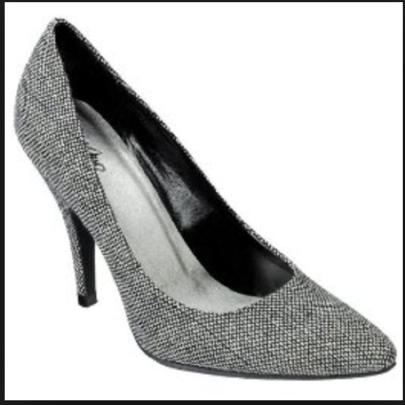 Mossimo black & white tweed pumps