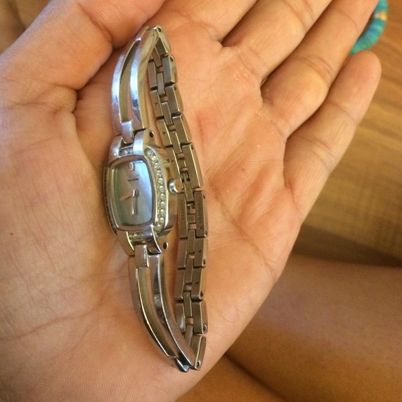 Watch - Picture 2 of 4