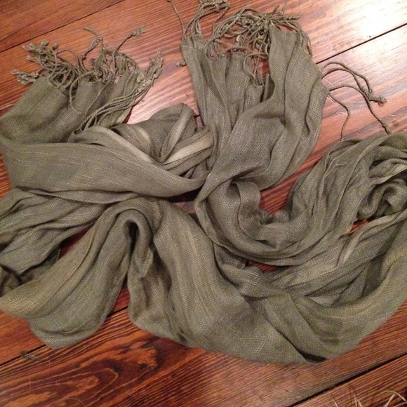 Olive grey linen scarf with fringe