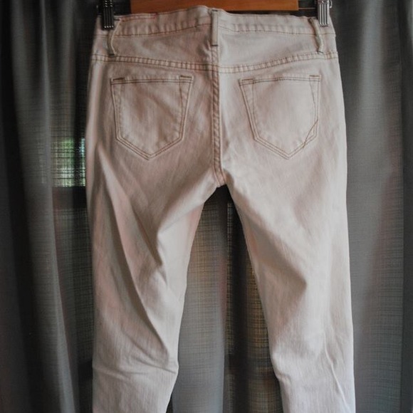Banana Republic white skinnies! - Picture 4 of 4