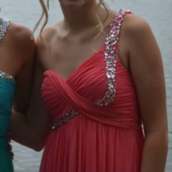 ✨PROM DRESS✨ - Picture 2 of 3