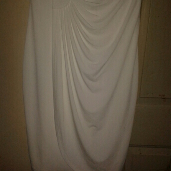 Little White Dress - Picture 4 of 4