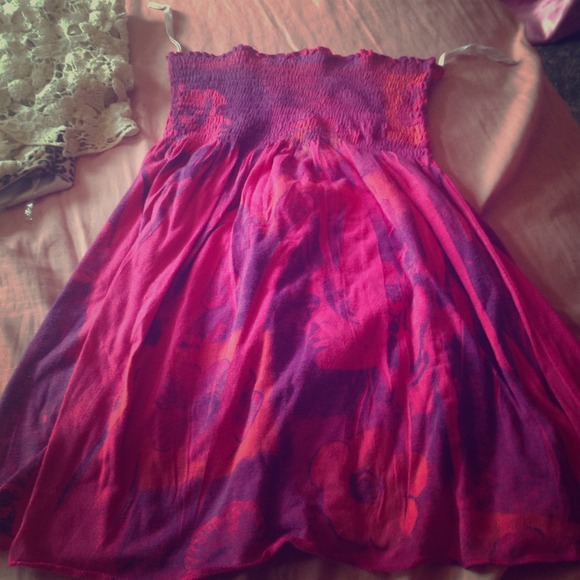 Pink/purple strapless shirt