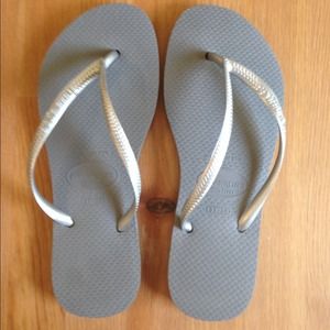 Havaiana sandals in grey/silver