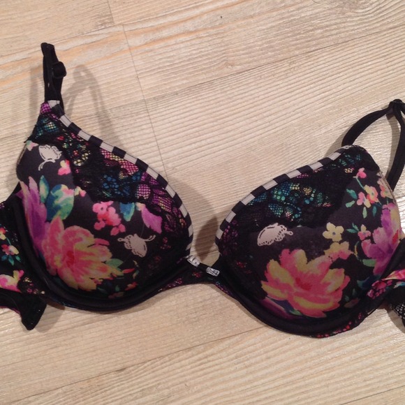 Victoria secret black floral push up