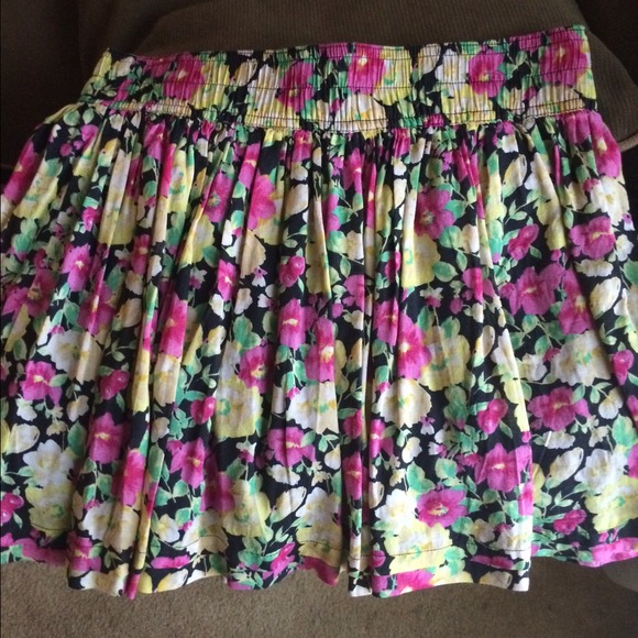 Forever 21 floral skirt