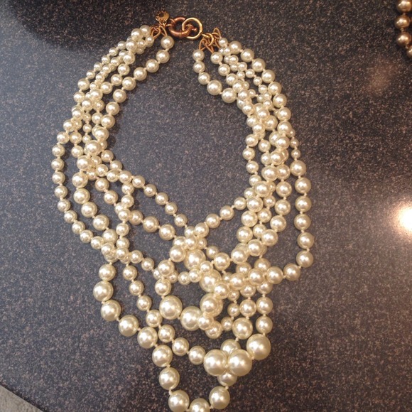 J crew pearl necklace