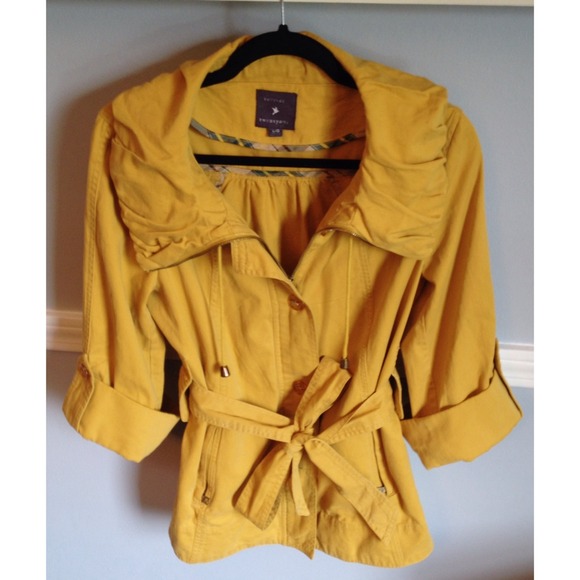 Light Jacket - Picture 3 of 4