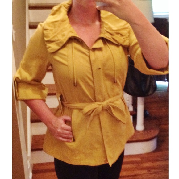 Light Jacket - Picture 2 of 4