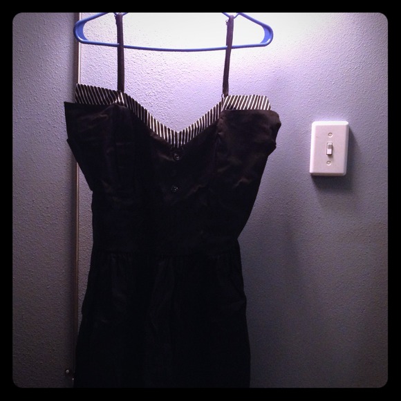 NWOT!! Vintage-Inspired knee-length black dress