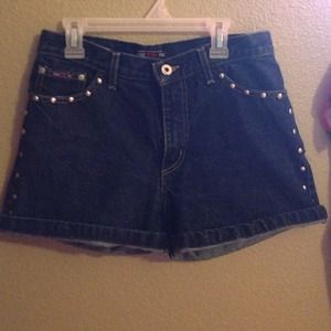 High wasted studded shorts 💜