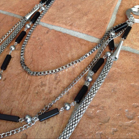 Necklace - Picture 2 of 3