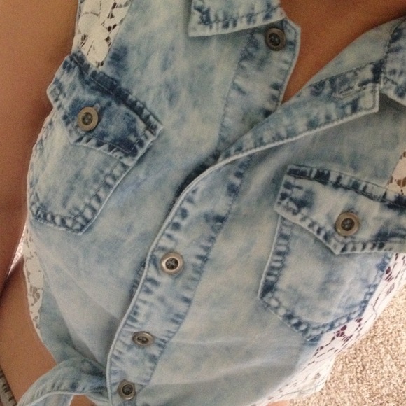 Denim Lace Crop Top - Picture 2 of 4
