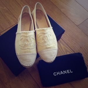 Chanel espadrilles yellow fits 7.5 or 8 AUTHENTIC