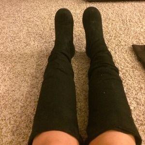 🆔🚫SOLD🚫Black suede boots