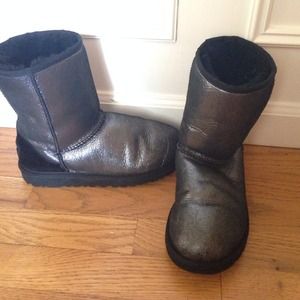 Glitter black and silver uggs!