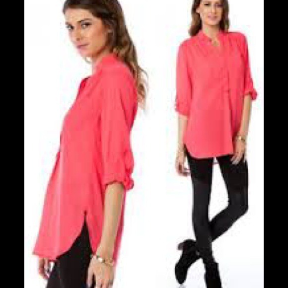 Pink flowy button down😍 - Picture 1 of 2