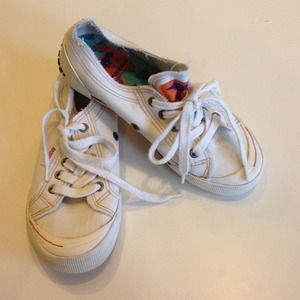 Rocket dog tennis shoes, cream colored, never worn