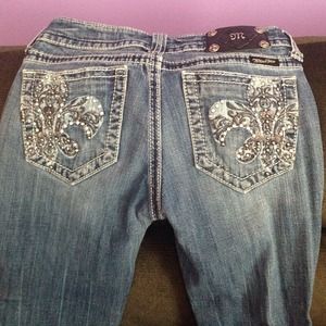Miss me boot cut jeans!