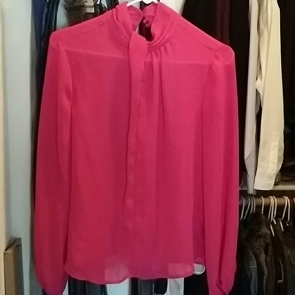 Really cute pink top :)