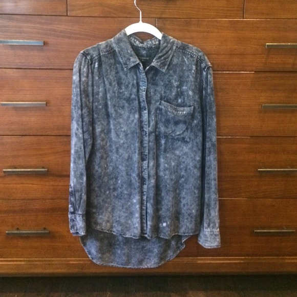 Urban Outfitters Tops - Urban outfitters button down top