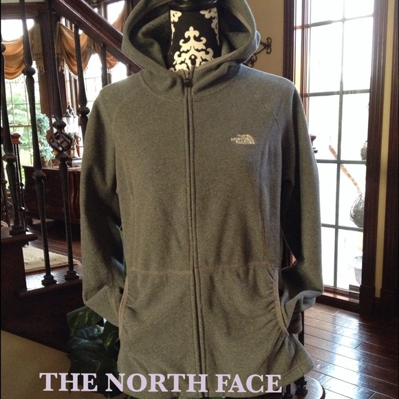 **HOLD for Elvag39**Hooded North Face jacket