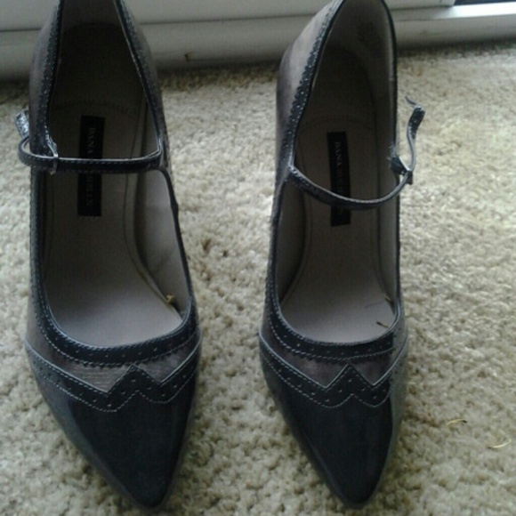 Pair beautifull  grey dana buchman
