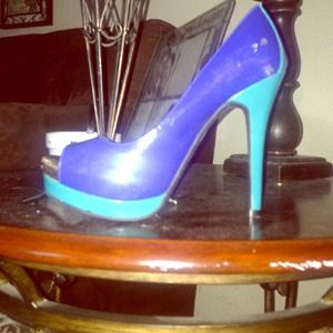 Blue and teal stilettos!