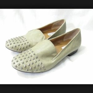 Steve Madden Studded Taupe Flats
