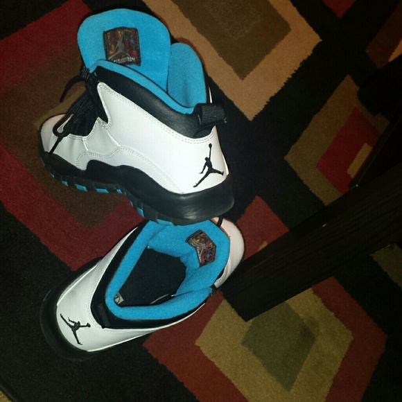 Shoes - Picture 2 of 2