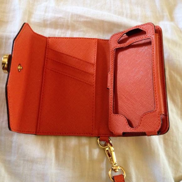 Michael Kors iPhone 4 / wallet - Picture 2 of 2