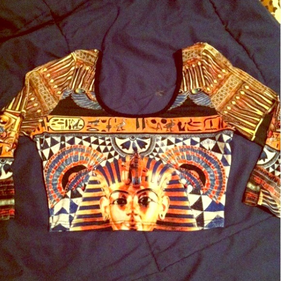 egyptian pharaoh 3/4 quarter sleeve crop top