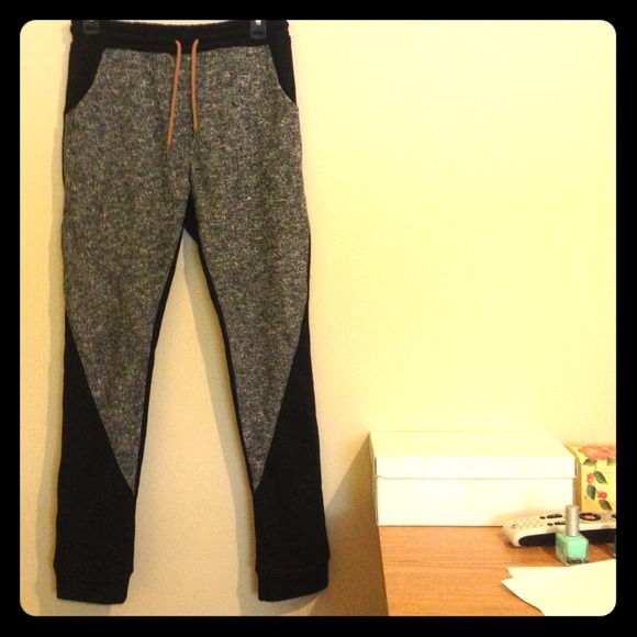 Skinny sweatpants