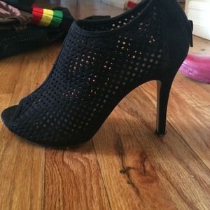madden girl heels!