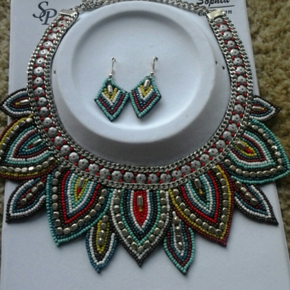 Fabric beaded necklace set