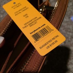 Sold 100% authentic tory burch wristlet nwt